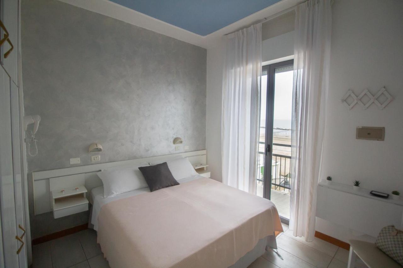Hotel Morri Bellaria-Igea Marina Eksteriør bilde